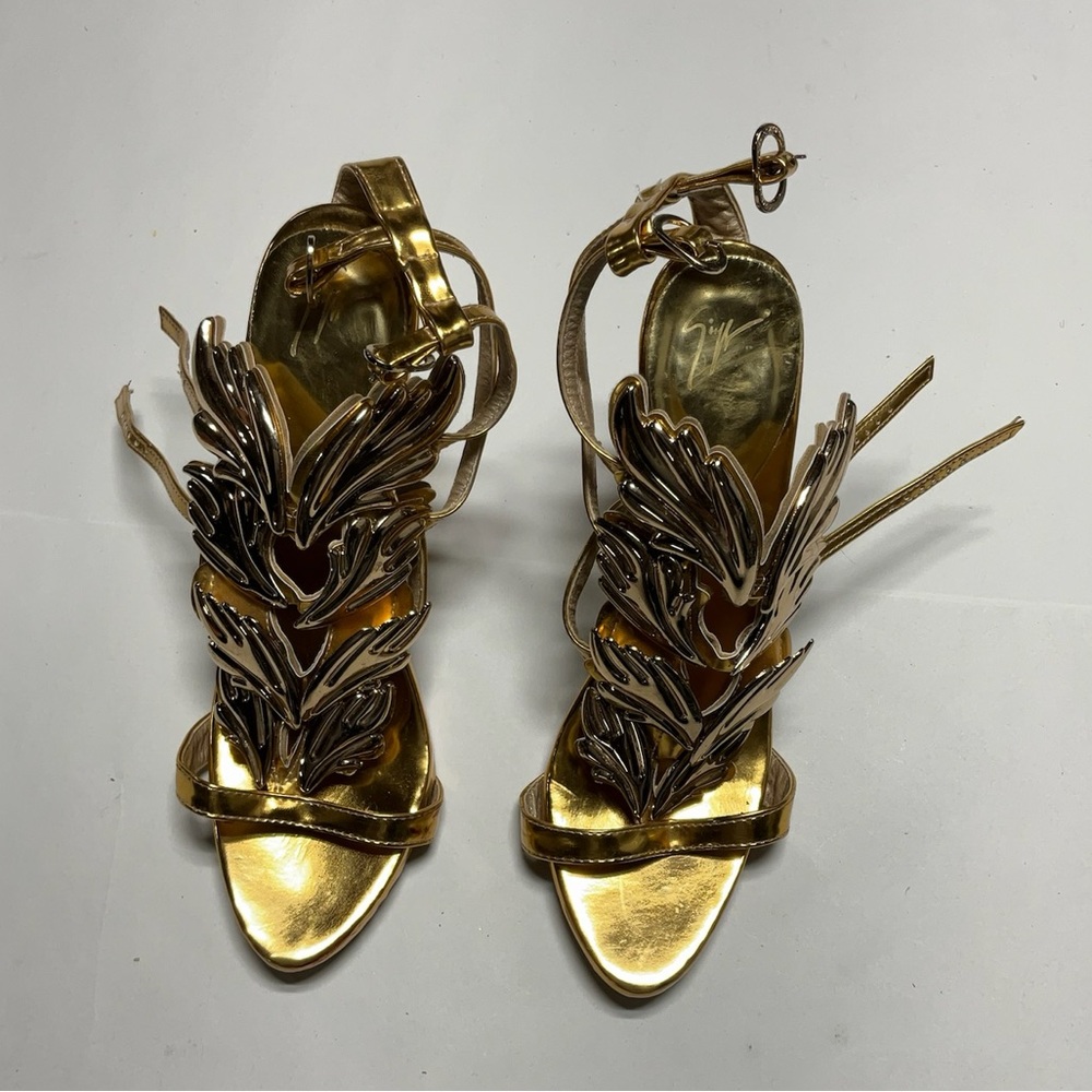 giuseppe zanotti gold heels